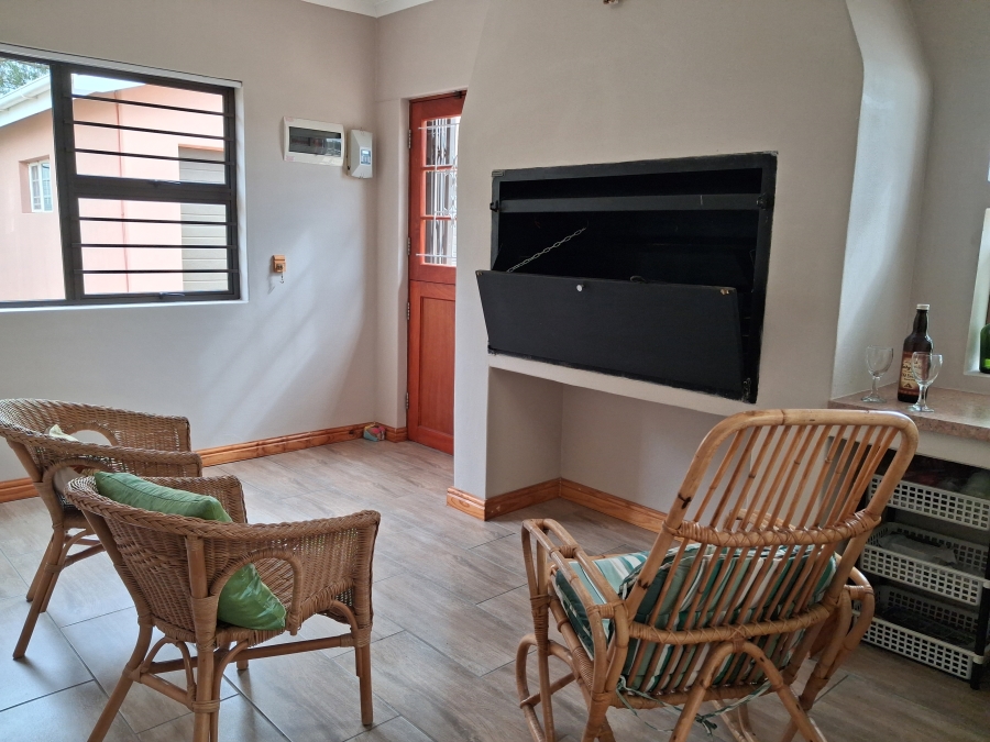 2 Bedroom Property for Sale in Bot River Avenues Western Cape